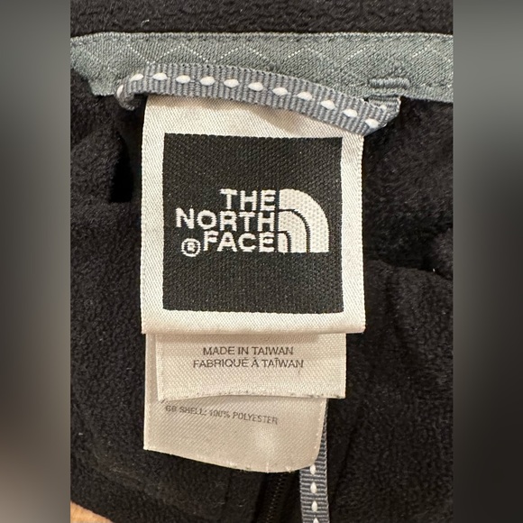 The North Face Women TKA 100 Fleece 1/4 Zip Pullover - Picture 3 of 4